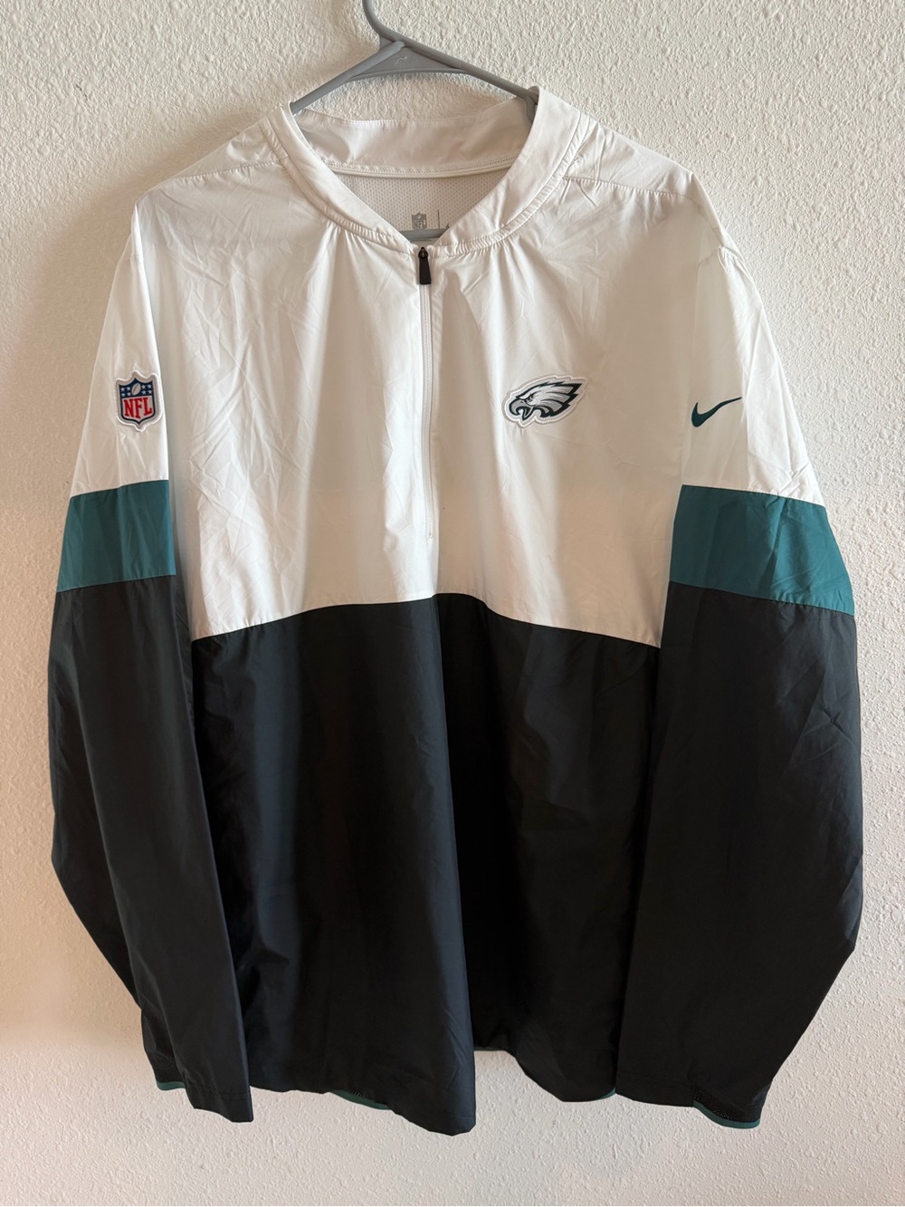 Nike On Field Philadelphia Eagles White & Black Windbreaker Jacket